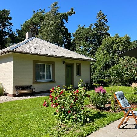 Family House "Sea Side Apartments" Salacgrīva Eksteriør billede