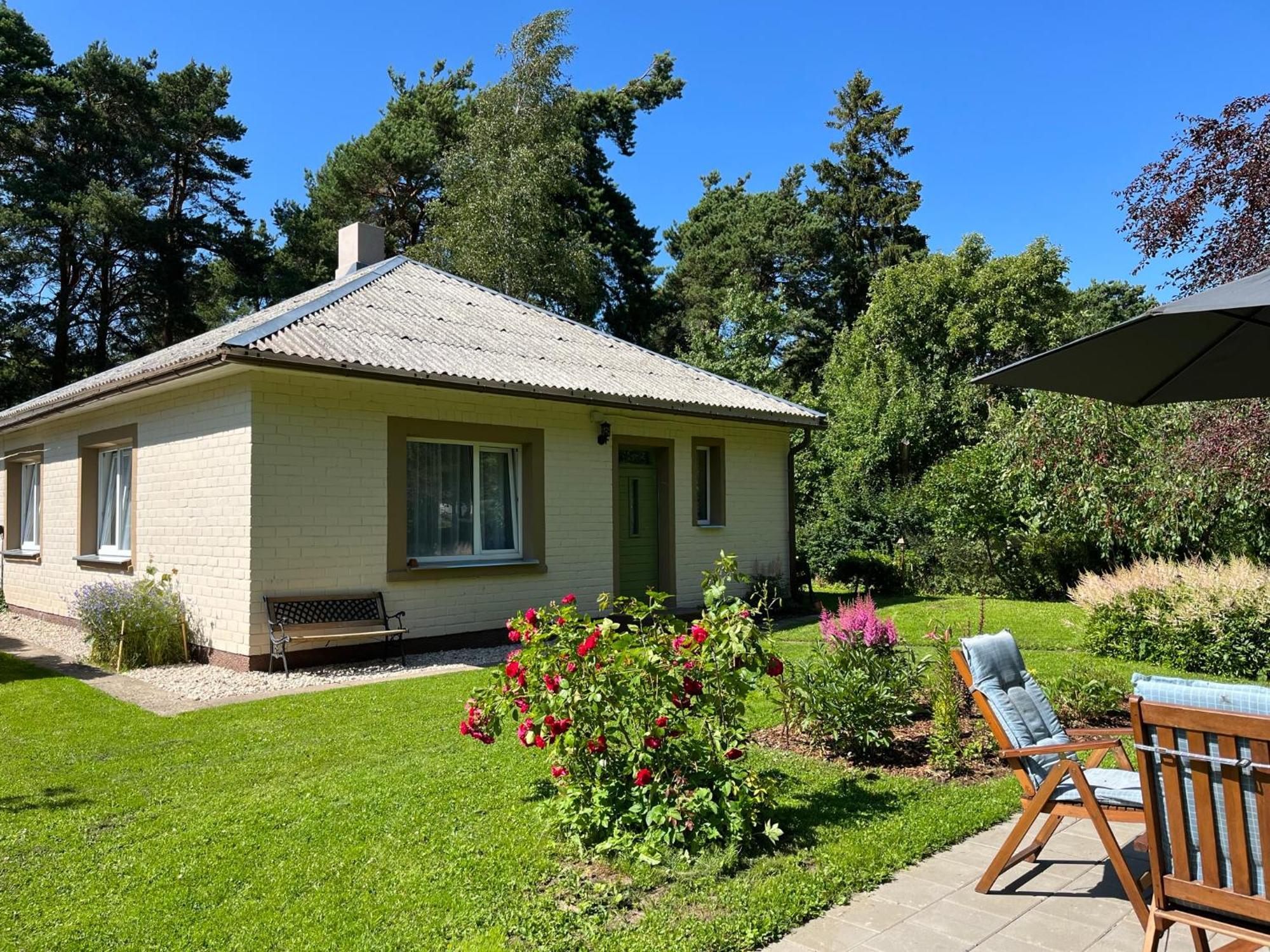 Family House "Sea Side Apartments" Salacgrīva Eksteriør billede